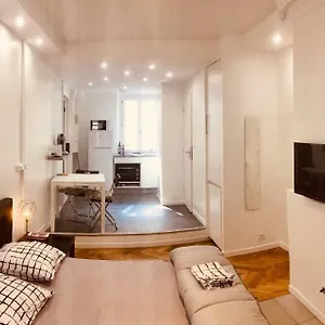 G: En Plein Centre De Lyon, Visite à Pied Appartement Lyon